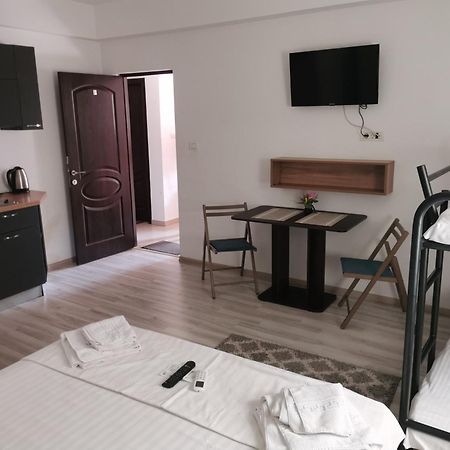 Hotel Ipsilanti 雅西 外观 照片